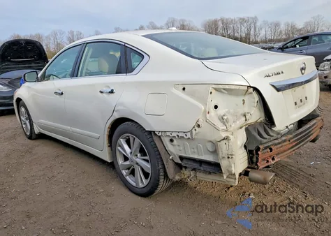 2015 Nissan Altima 2.5 z USA, uszkodzony, nr VIN 1N4AL3AP8FN906259